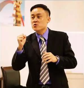 周訐老師