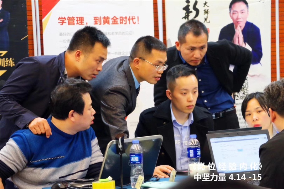 課程設(shè)計(jì)與開發(fā).jpg